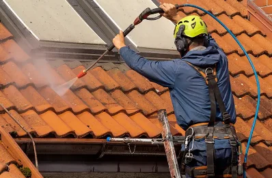Démoussage et hydrofuge de toiture à Marboué